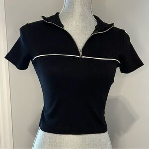 Brandy Melville form fitting short sleeve crop top 1/4 zip black size XS